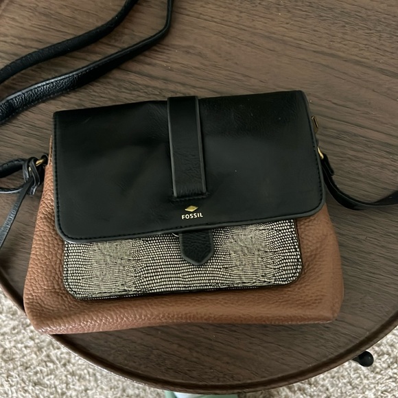 Fossil Crossbody bag, black and brown with snake skin accent. - Picture 1 of 2